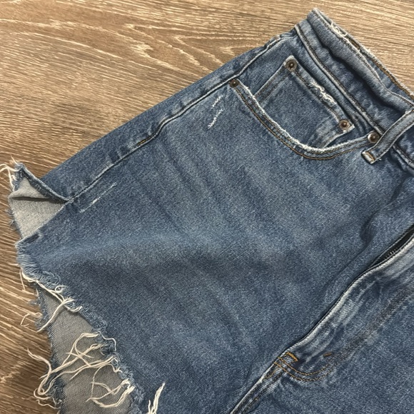 A&F HR Mom Short - Picture 5 of 5